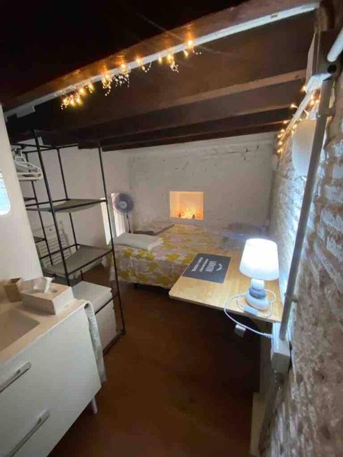Airbhouse Private Rooms & Apartments Siviglia Esterno foto