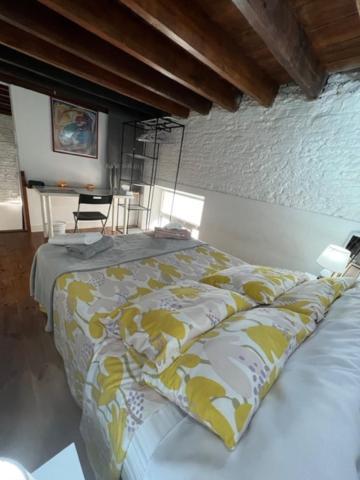 Airbhouse Private Rooms & Apartments Siviglia Esterno foto