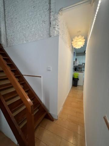 Airbhouse Private Rooms & Apartments Siviglia Esterno foto
