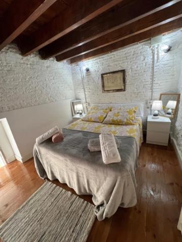 Airbhouse Private Rooms & Apartments Siviglia Esterno foto