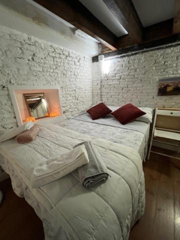 Airbhouse Private Rooms & Apartments Siviglia Camera foto